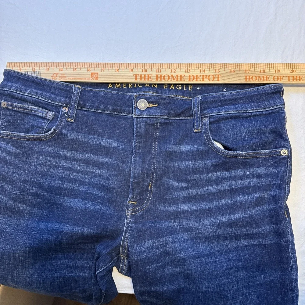 American Eagle Men's Next Level Flex Slim Straight Denim Blue Jeans Size: 38/32